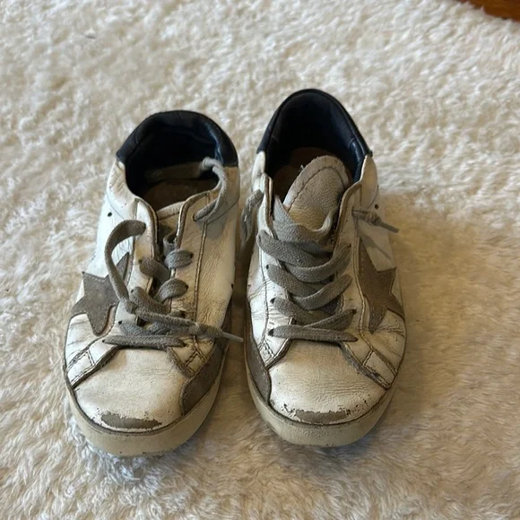 Golden Goose Kids White and Gray Sneakers - Picture 2 of 3